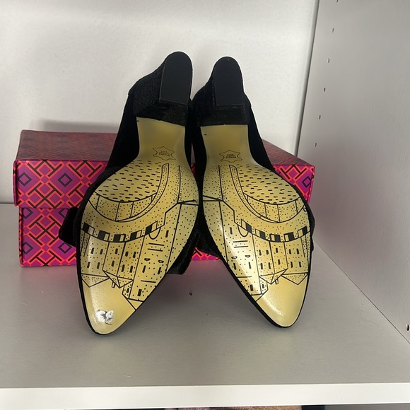 NWOT Bella Vita Bow Velvet Chunk Heels - Picture 6 of 8